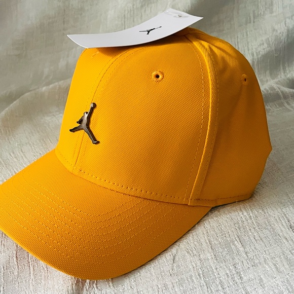 Jordan Accessories Air Jordan Nike Classic 99 Jumpman Metal Woven